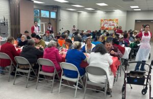 Calexico Neighborhood House Hosts Annual Thanksgiving Lunch