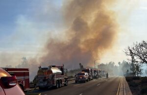 Imperial Valley Fire Departments Aid in Fighting Border 2 Fire in San Diego County